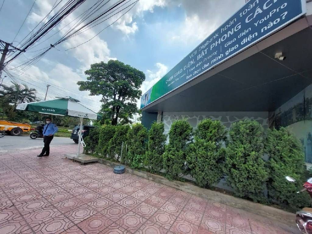 Bán nhà Ngõ 4 ô tô trở lên - diện tích 5100m2 6 tầng - Lô đất vị trí đẹp - giá 400 tỷ