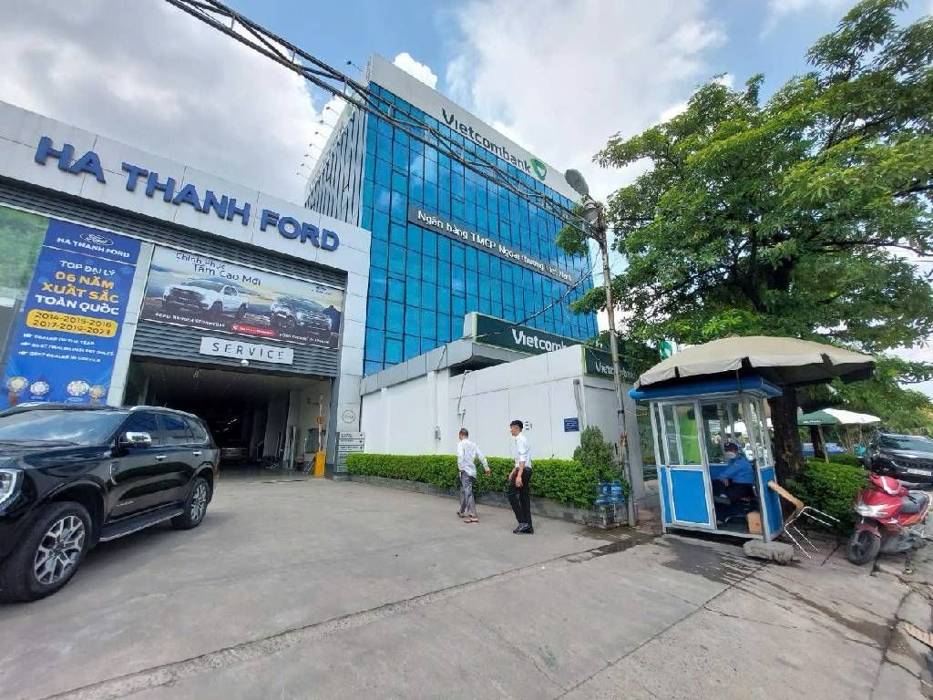 Bán nhà Ngõ 4 ô tô trở lên - diện tích 5100m2 6 tầng - Lô đất vị trí đẹp - giá 400 tỷ