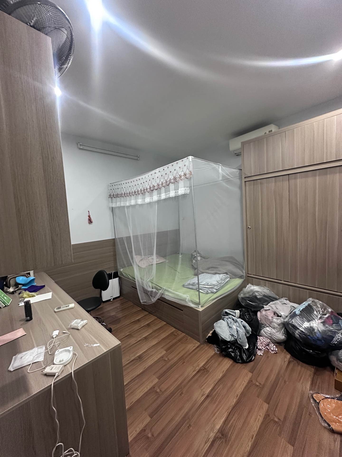 Bán nhà Yên Duyên - diện tích 50m2 3 tầng - Ô tô đỗ cửa - giá 13 tỷ