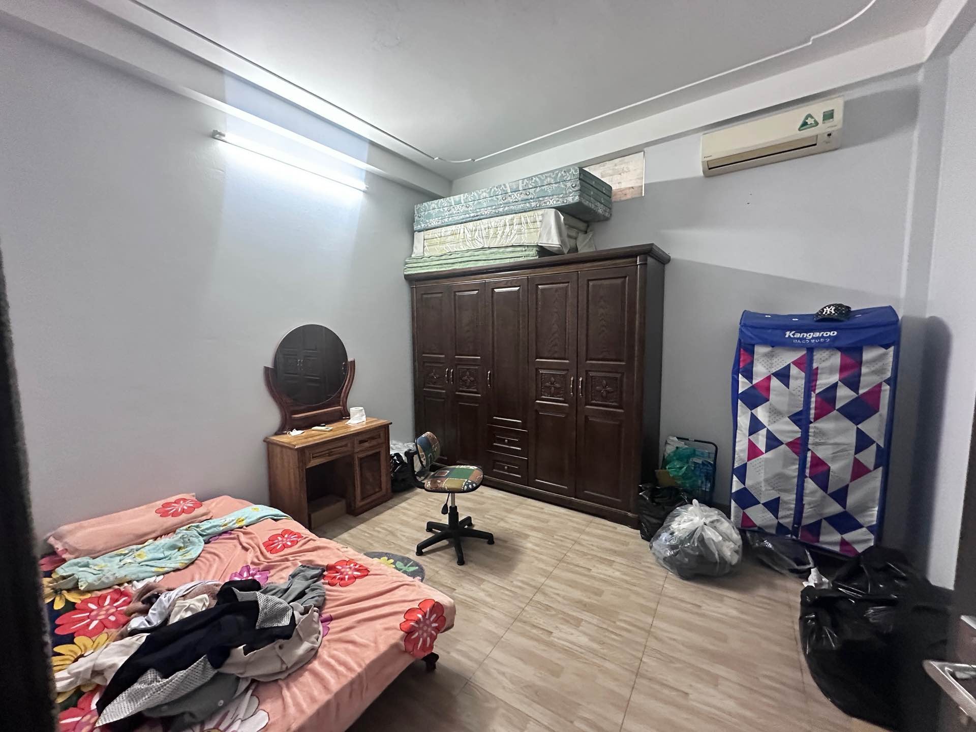 Bán nhà Yên Duyên - diện tích 50m2 3 tầng - Ô tô đỗ cửa - giá 13 tỷ