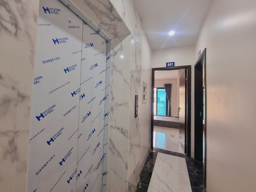 Bán nhà Thái Thịnh - diện tích 250m2 8 tầng - Tòa CCMN trung tâm quận Đống Đa - giá 79 tỷ