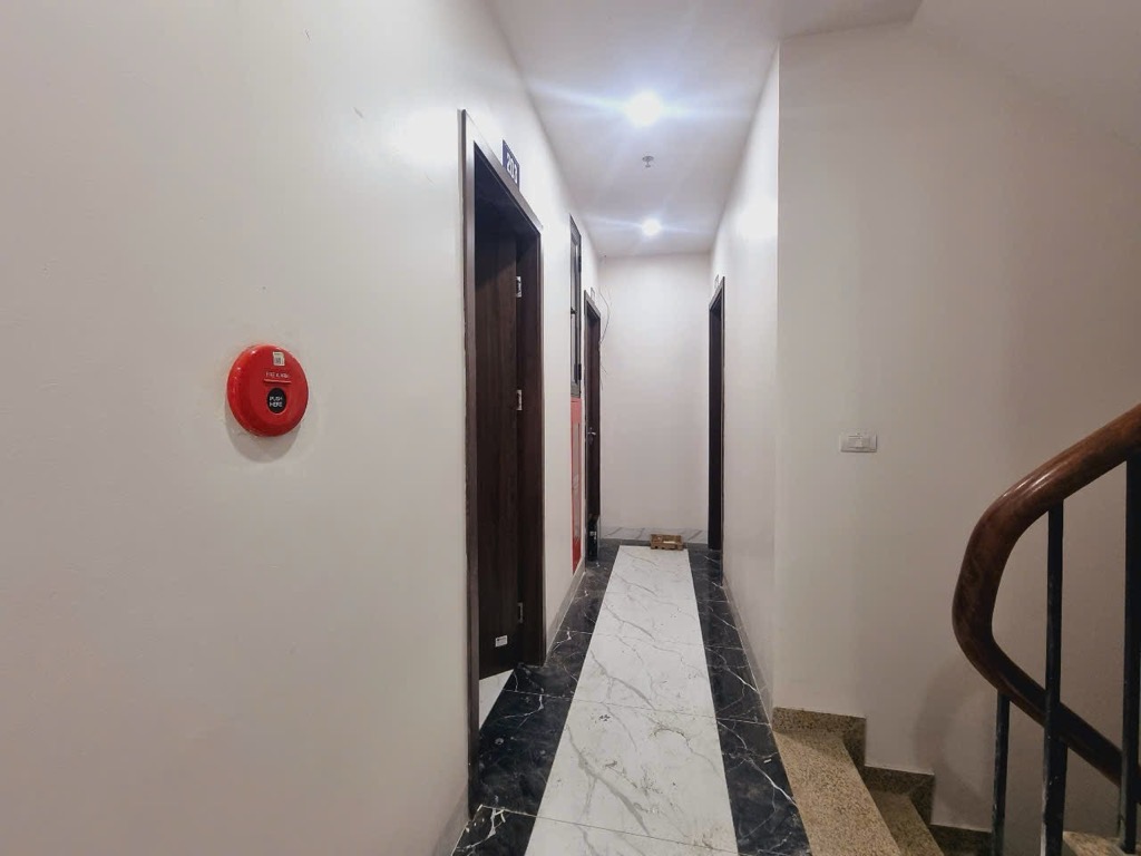 Bán nhà Thái Thịnh - diện tích 250m2 8 tầng - Tòa CCMN trung tâm quận Đống Đa - giá 79 tỷ