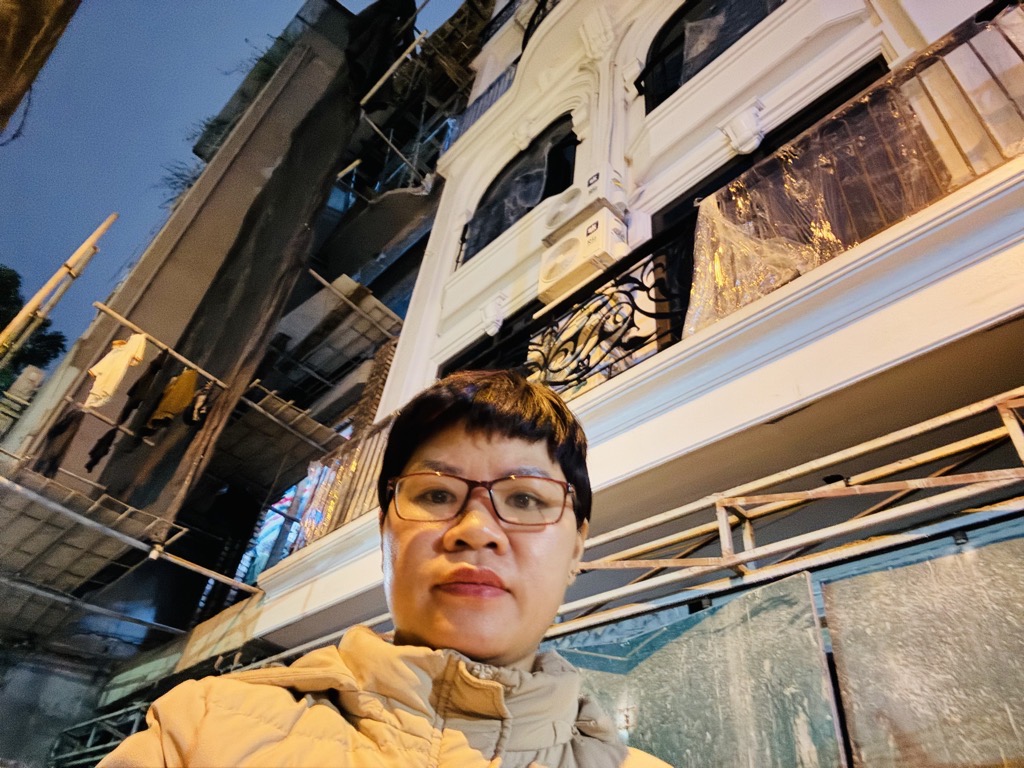 Bán nhà Thái Thịnh - diện tích 250m2 8 tầng - Tòa CCMN trung tâm quận Đống Đa - giá 79 tỷ