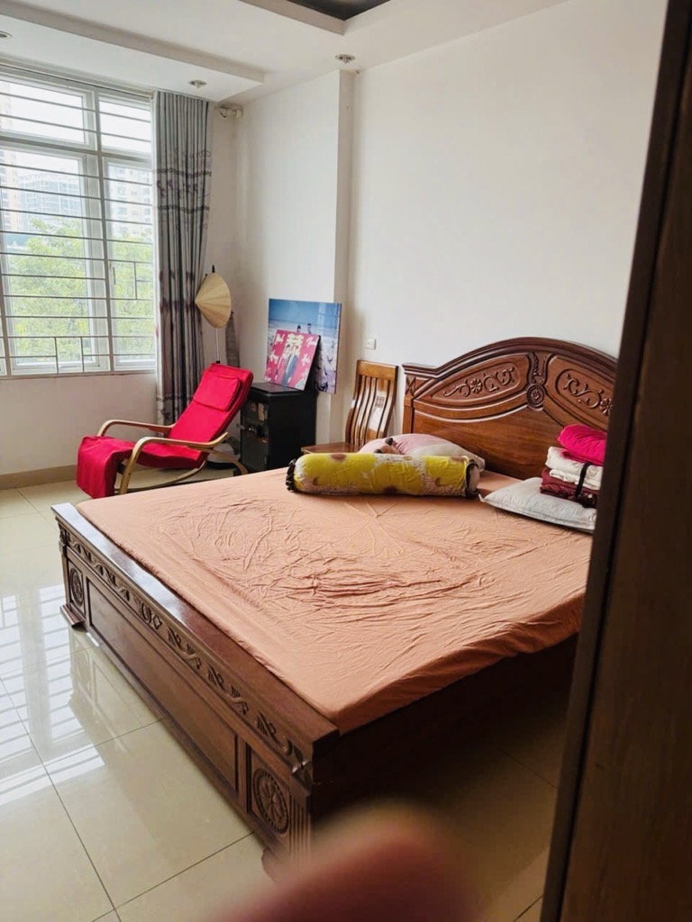 Bán nhà Nguyễn Công Thái - diện tích 53m2 5 tầng - MẶT PHỐ, PHÂN LÔ, ĐƯỜNG ĐÔI - giá 30 tỷ