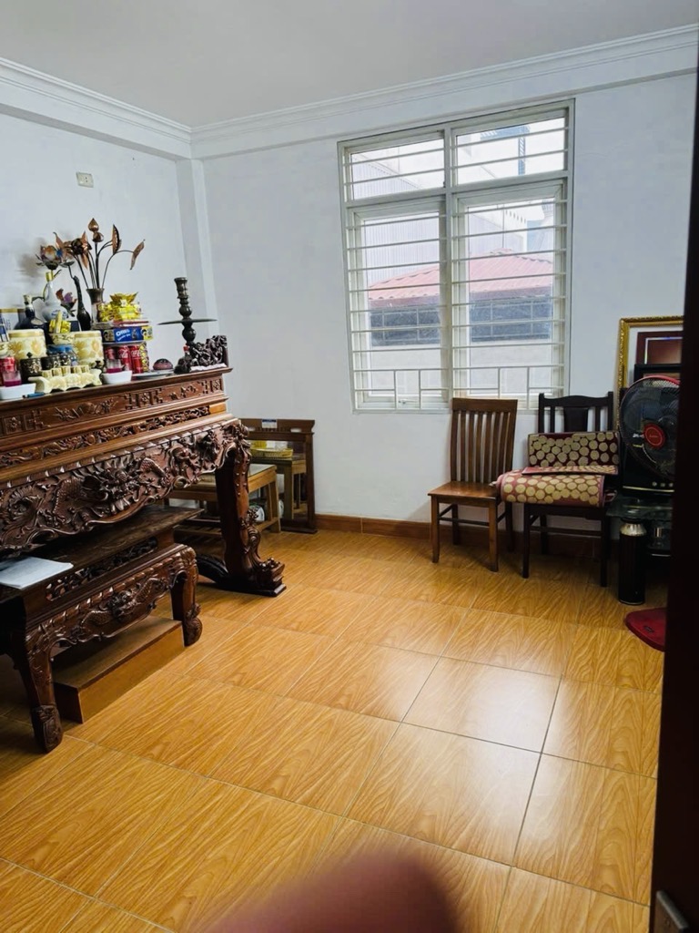 Bán nhà Nguyễn Công Thái - diện tích 53m2 5 tầng - MẶT PHỐ, PHÂN LÔ, ĐƯỜNG ĐÔI - giá 30 tỷ