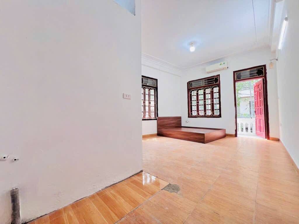 Bán nhà Kim Giang - diện tích 75m2 4 tầng - Nhà khu phân lô bàn cờ, đường trước nhà ô tô tải tránh - giá 18,5 tỷ