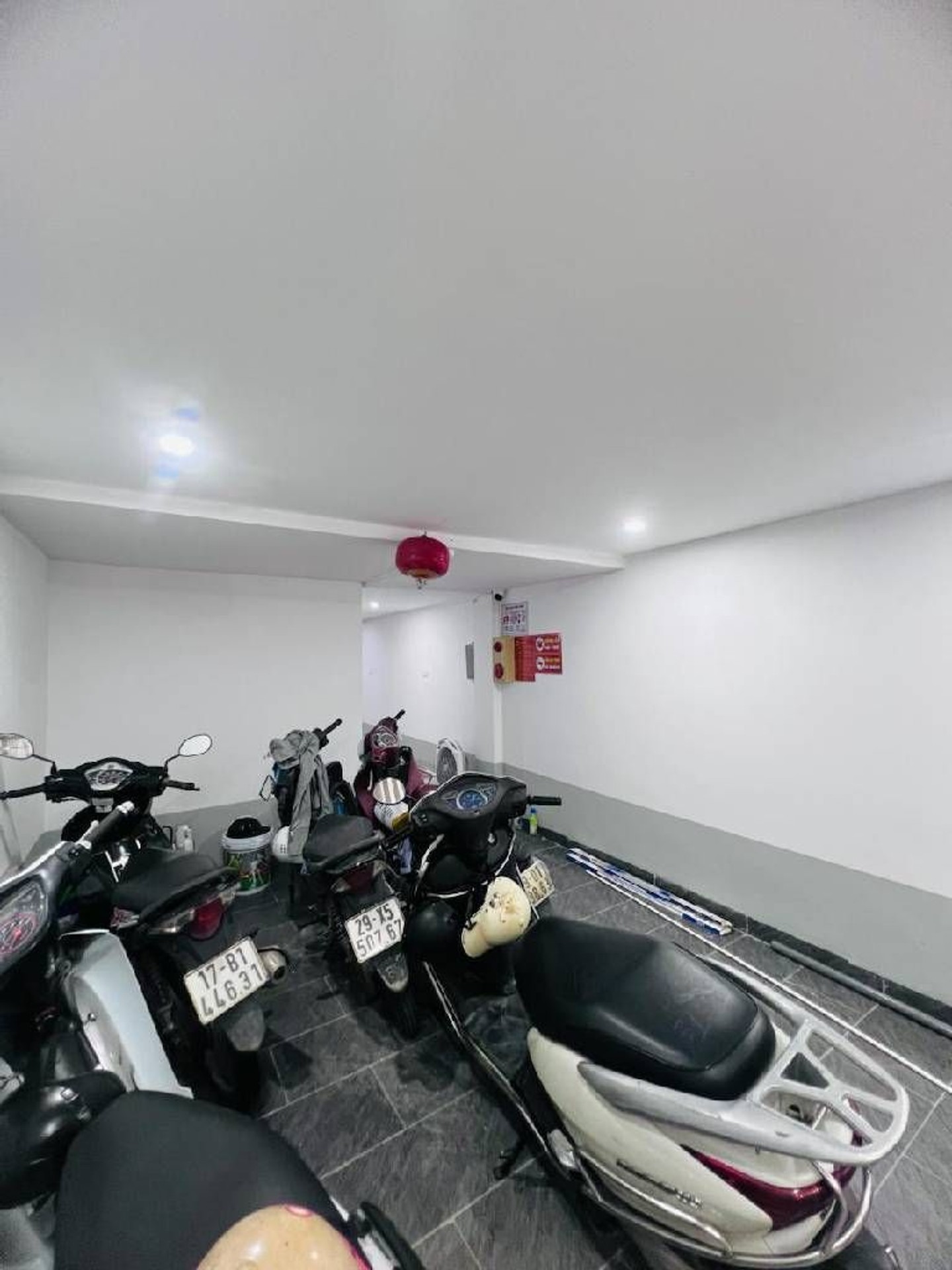 Bán nhà Thanh Lân - diện tích 52m2 6 tầng - Lô góc - giá 11,96 tỷ