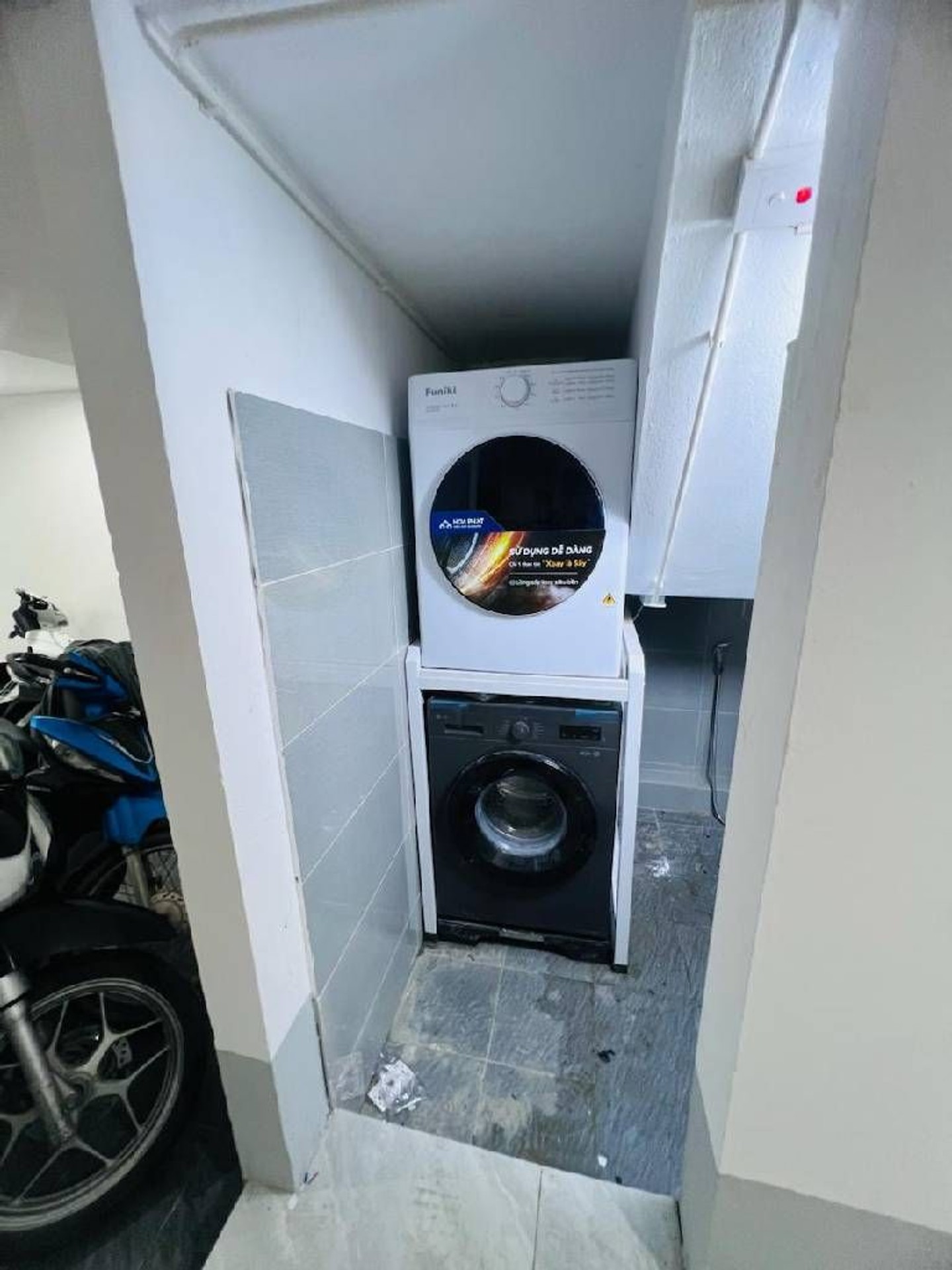 Bán nhà Thanh Lân - diện tích 52m2 6 tầng - Lô góc - giá 11,96 tỷ