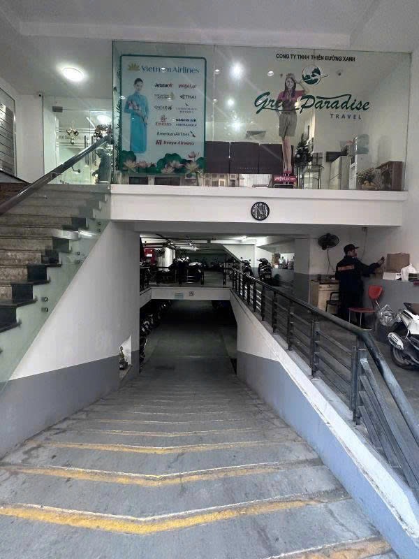 Bán nhà Trần Quốc Toản - diện tích 250m2 11 tầng - Tòa nhà cao tầng mặt phố VIP - giá 250 tỷ