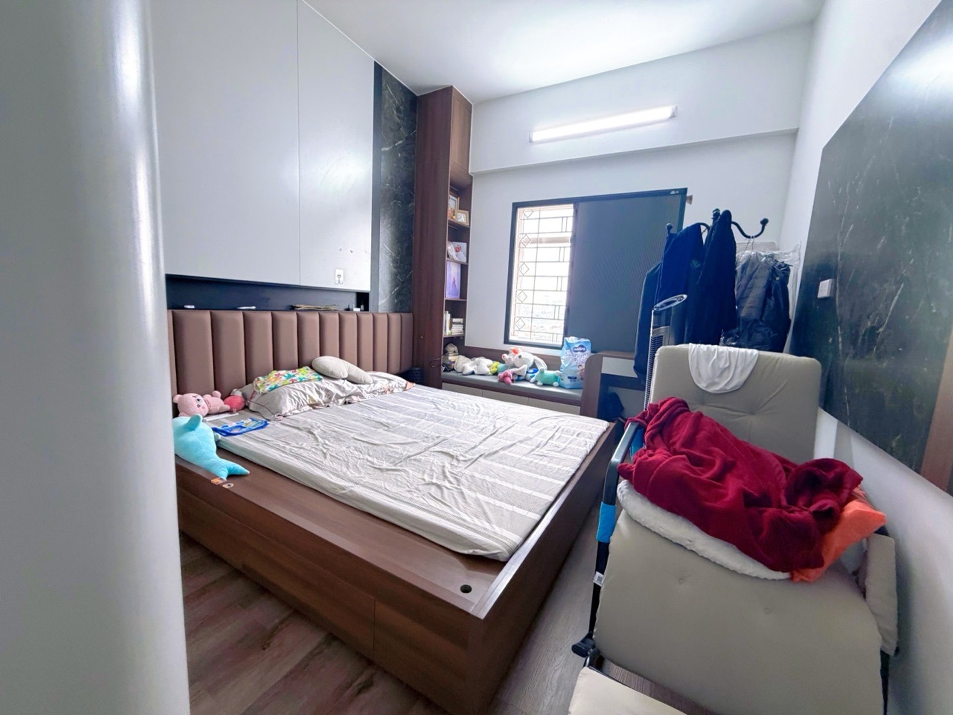 Bán nhà Định Công - diện tích 101m2 1 tầng - Căn hộ đẹp hiếm có - giá 8,7 tỷ