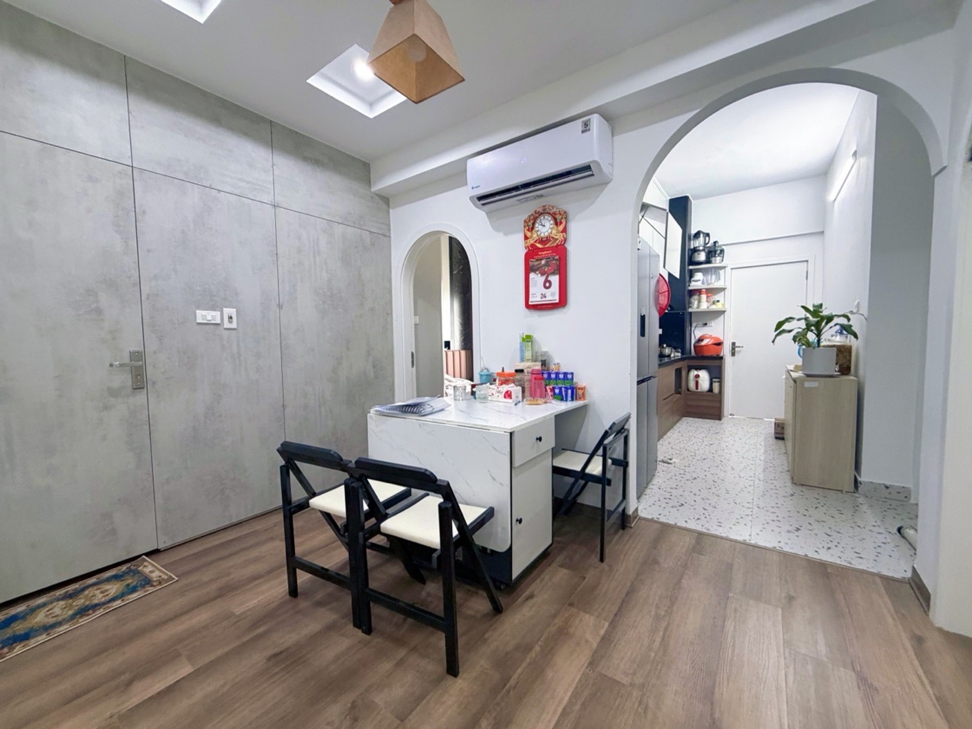 Bán nhà Định Công - diện tích 101m2 1 tầng - Căn hộ đẹp hiếm có - giá 8,7 tỷ