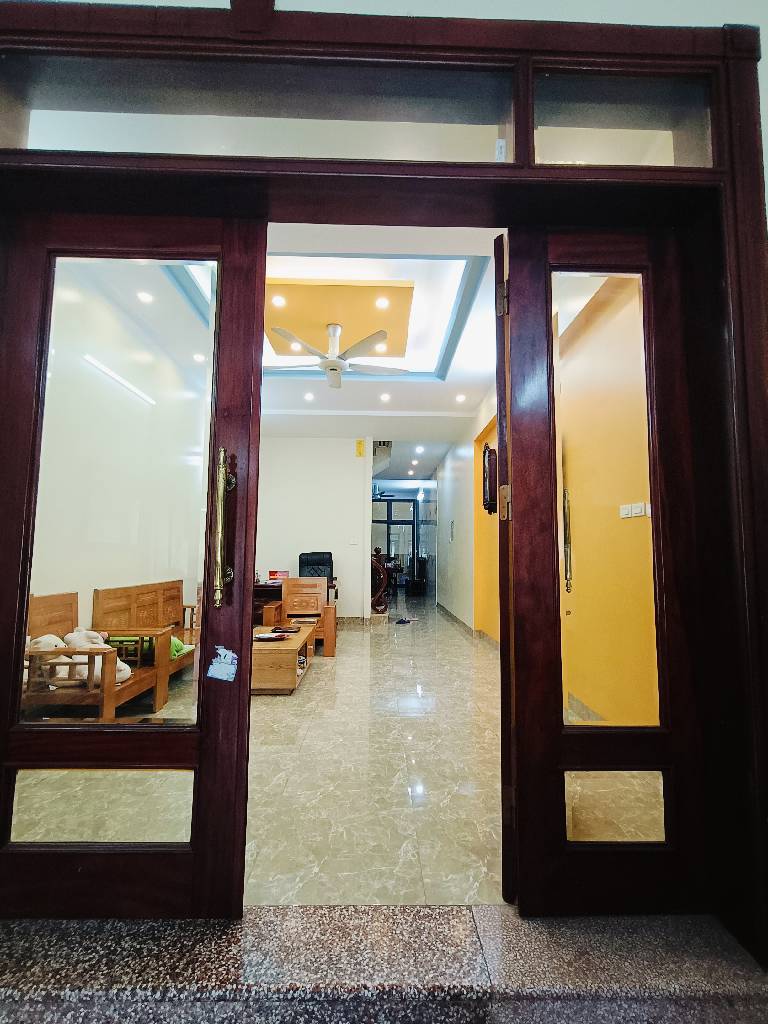 Bán nhà Thanh Lân - diện tích 104m2 4 tầng - Gara ô tô - giá 25,99 tỷ