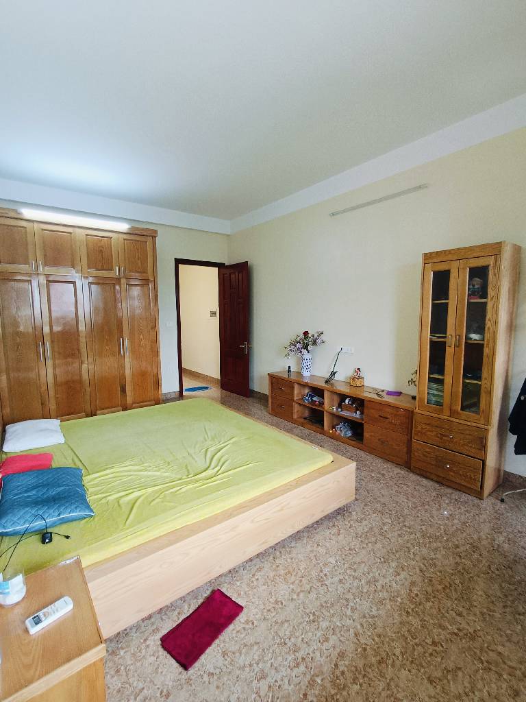 Bán nhà Thanh Lân - diện tích 104m2 4 tầng - Gara ô tô - giá 25,99 tỷ