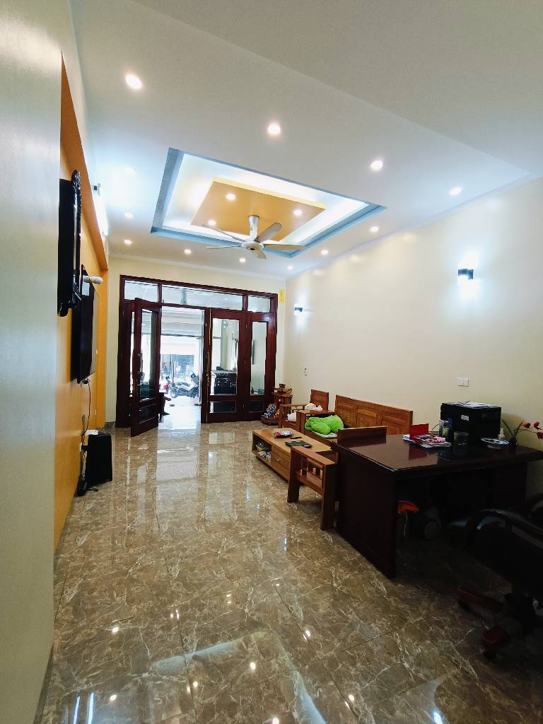 Bán nhà Thanh Lân - diện tích 104m2 4 tầng - Gara ô tô - giá 25,99 tỷ