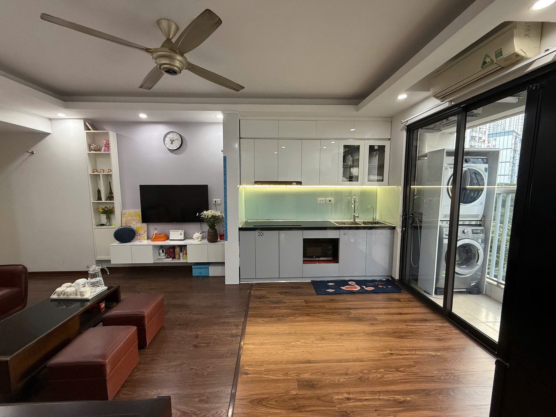 Bán nhà Linh đàm - diện tích 51m2 1 tầng - Căn góc full nội thất - giá 5,5 tỷ