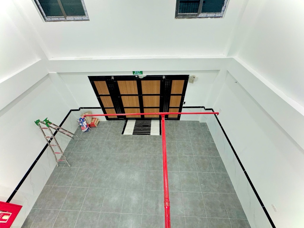 Bán nhà Tam Trinh - diện tích 95m2 7 tầng - Ô TÔ TRÁNH THÔNG - giá 27,9 tỷ