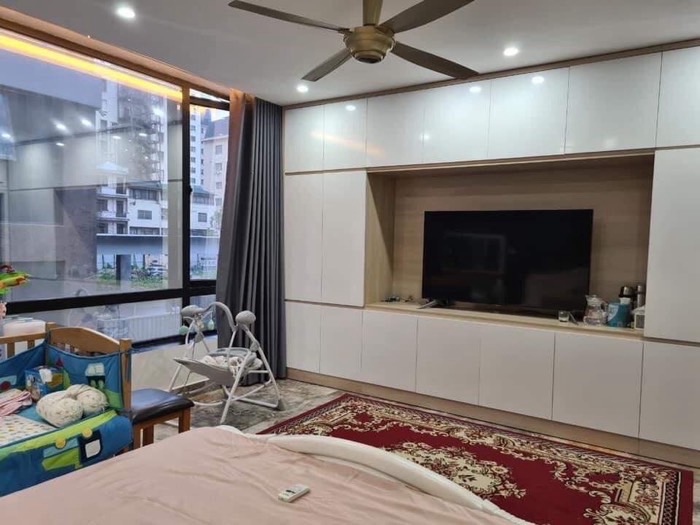 Bán nhà Láng Hạ - diện tích 70m2 4 tầng - Gần cả khu duy nhất 1 nhà bán - giá 53 tỷ