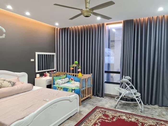 Bán nhà Láng Hạ - diện tích 70m2 4 tầng - Gần cả khu duy nhất 1 nhà bán - giá 53 tỷ