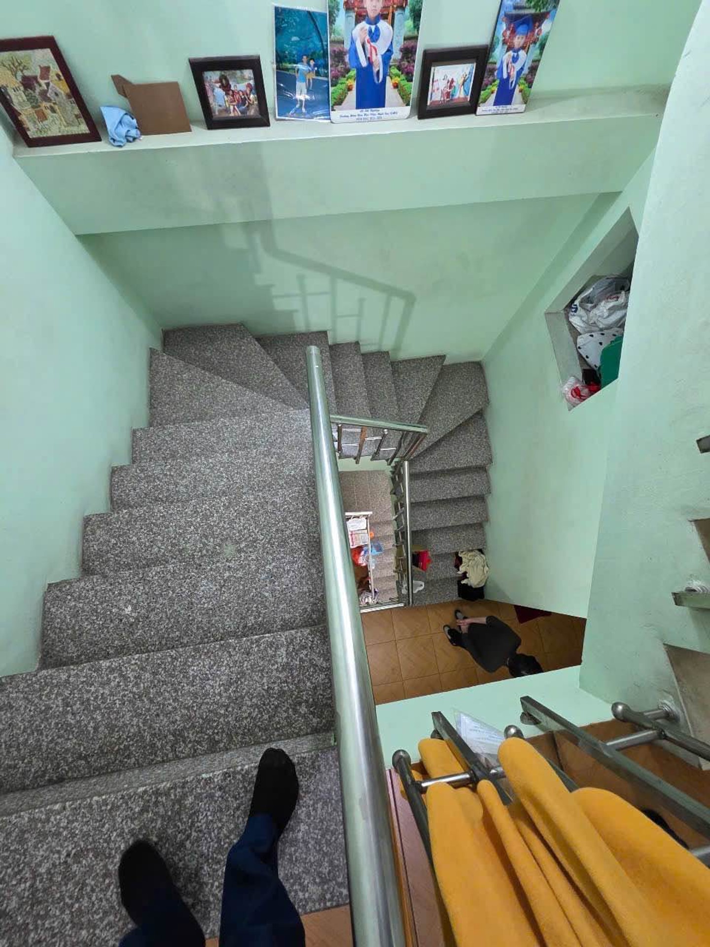 Bán nhà Nguyễn Khoái - diện tích 36m2 4 tầng - Ô tô đỗ cửa - giá 6,5 tỷ