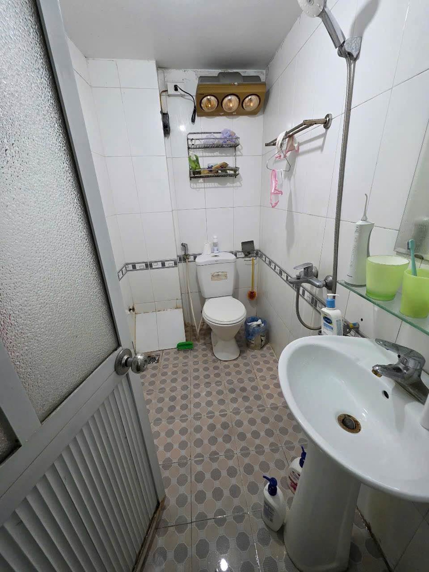 Bán nhà Nguyễn Khoái - diện tích 36m2 4 tầng - Ô tô đỗ cửa - giá 6,5 tỷ