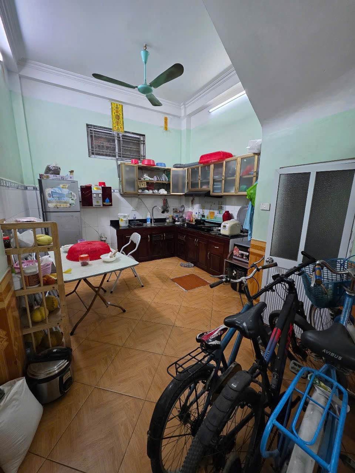 Bán nhà Nguyễn Khoái - diện tích 36m2 4 tầng - Ô tô đỗ cửa - giá 6,5 tỷ