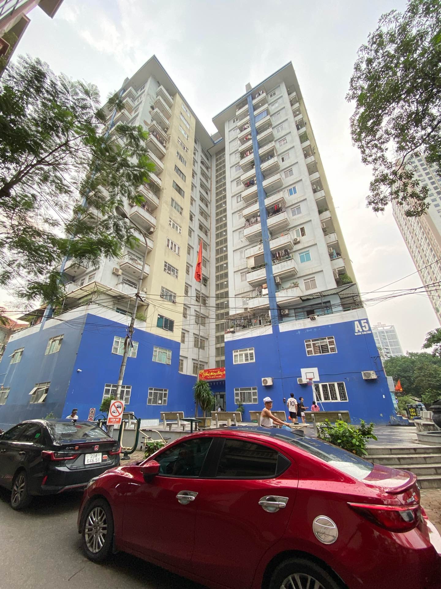 Bán nhà Nguyễn Cảnh Dị - diện tích 157m2 2 tầng - Lô góc, 3 mặt thoáng - giá 9,6 tỷ
