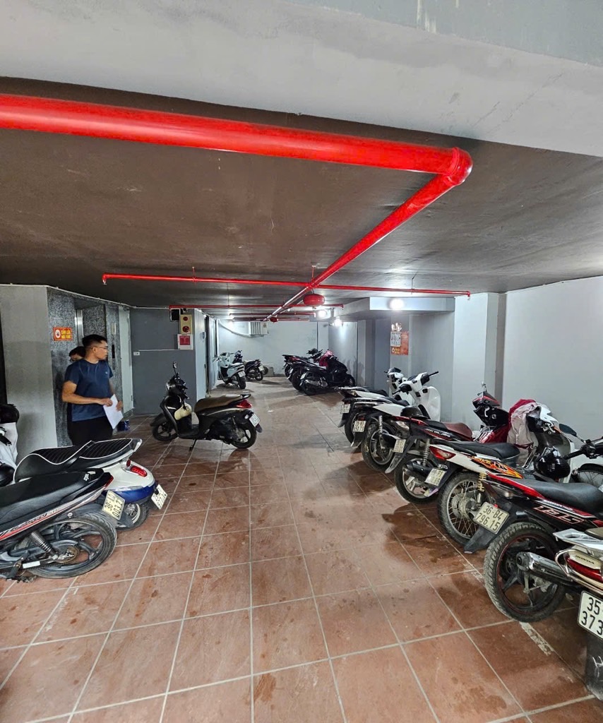 Bán nhà Đại Lộ Thăng Long - diện tích 120m2 7 tầng - Toà chung cư mini - giá 33,5 tỷ