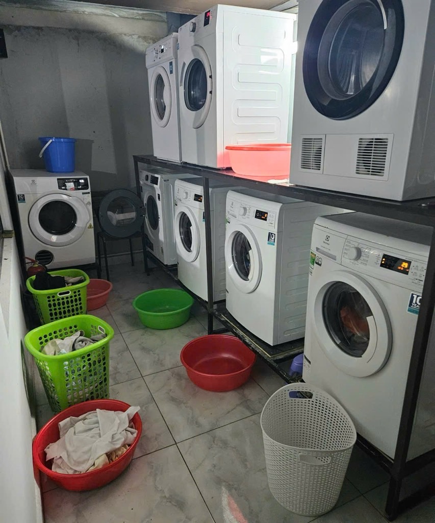 Bán nhà Đại Lộ Thăng Long - diện tích 120m2 7 tầng - Toà chung cư mini - giá 33,5 tỷ