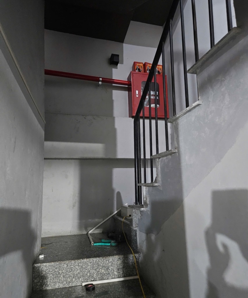 Bán nhà Đại Lộ Thăng Long - diện tích 120m2 7 tầng - Toà chung cư mini - giá 33,5 tỷ