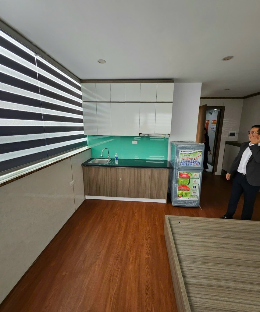 Bán nhà Đại Lộ Thăng Long - diện tích 120m2 7 tầng - Toà chung cư mini - giá 33,5 tỷ