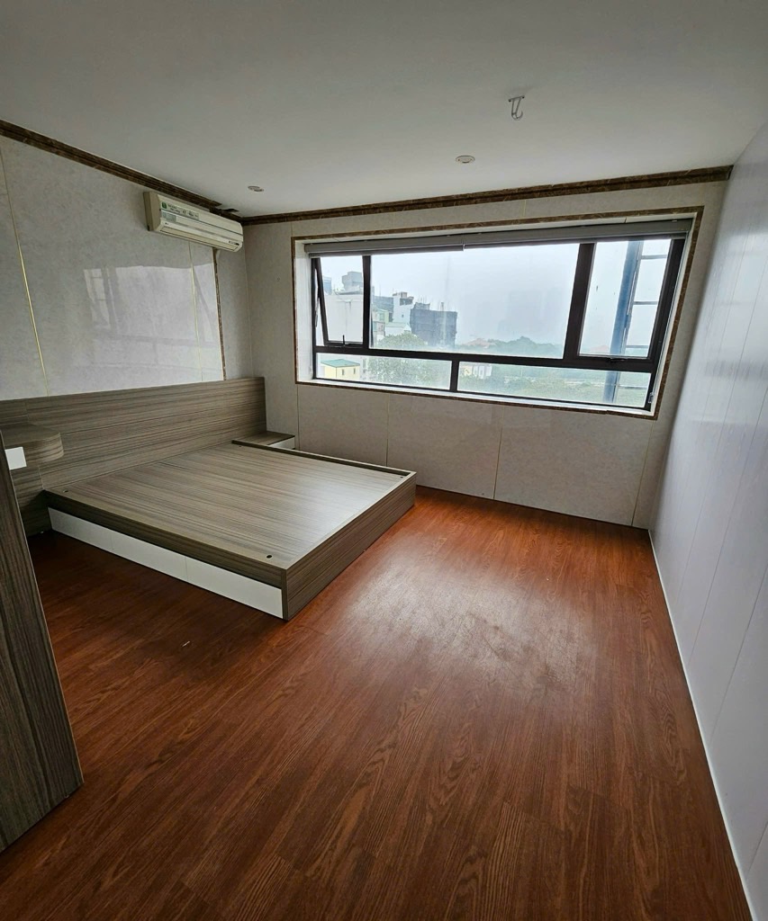 Bán nhà Đại Lộ Thăng Long - diện tích 120m2 7 tầng - Toà chung cư mini - giá 33,5 tỷ