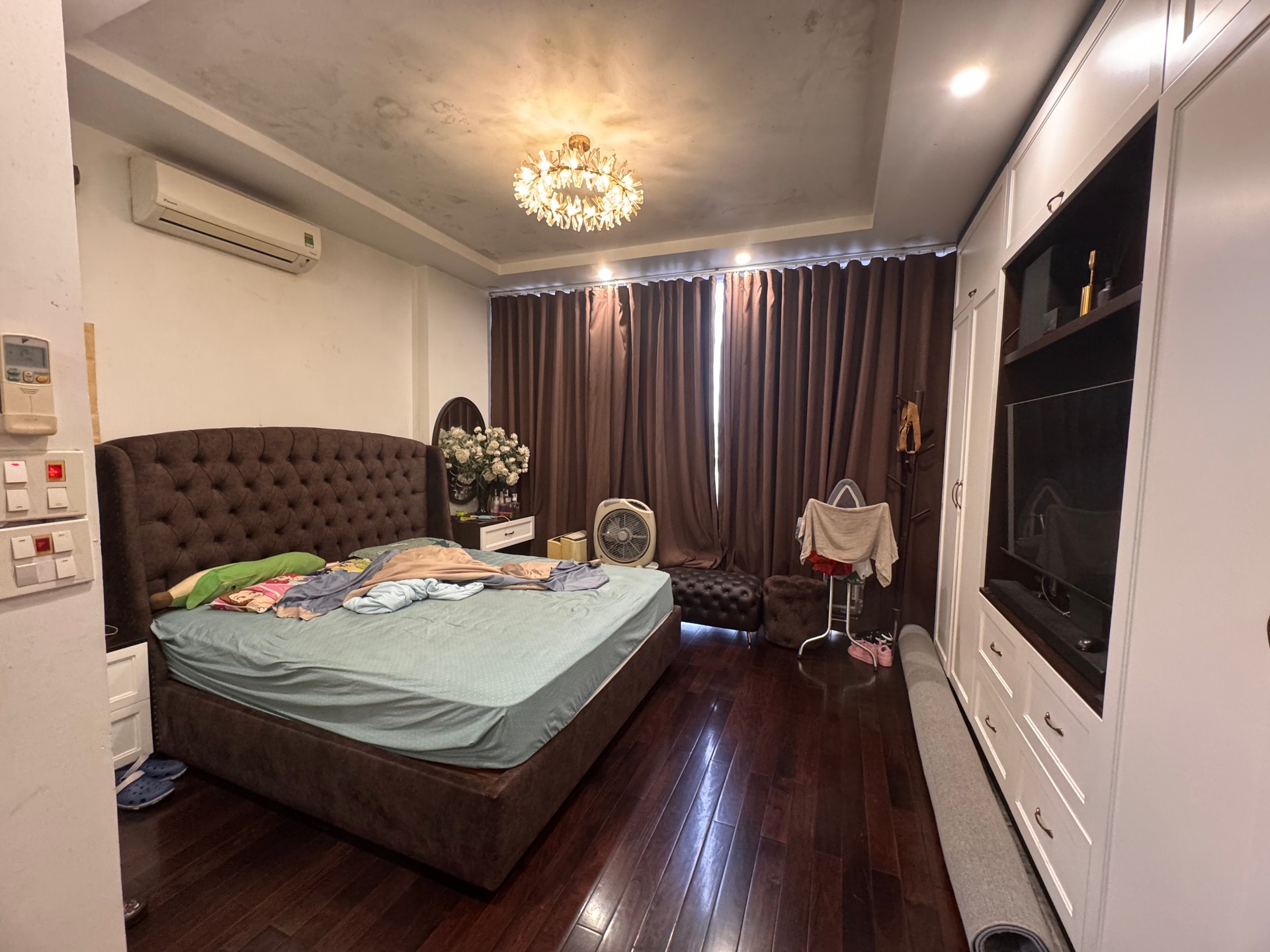 Bán nhà Trương Định - diện tích 70m2 8 tầng - Lô góc 2 mặt thoáng - giá 29,8 tỷ