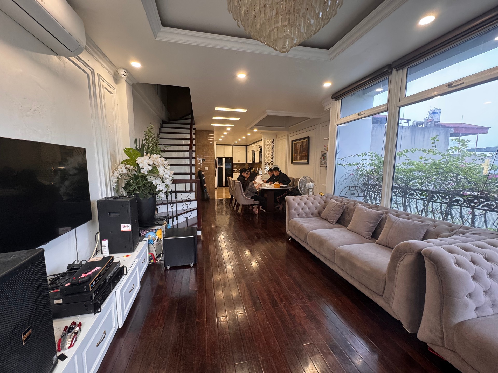 Bán nhà Trương Định - diện tích 70m2 8 tầng - Lô góc 2 mặt thoáng - giá 29,8 tỷ