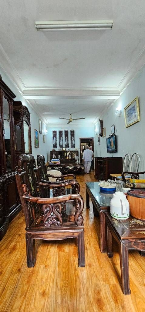 Bán nhà Đông Các - diện tích 72m2 4 tầng - ô tô tránh - giá 29,8 tỷ