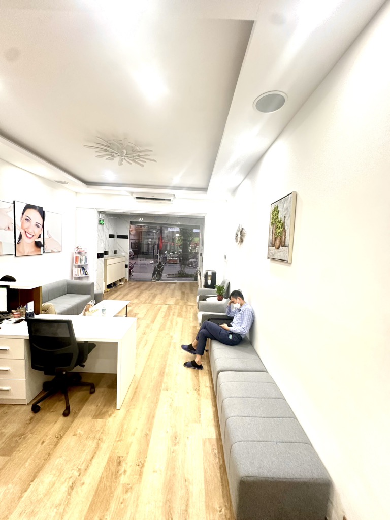 Bán nhà Trần Nguyên Đán - diện tích 84m2 4 tầng - Mặt tiền rộng rãi - giá 45 tỷ