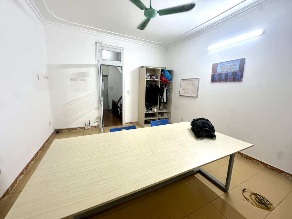 Bán nhà Trần Nguyên Đán - diện tích 84m2 4 tầng - Mặt tiền rộng rãi - giá 45 tỷ