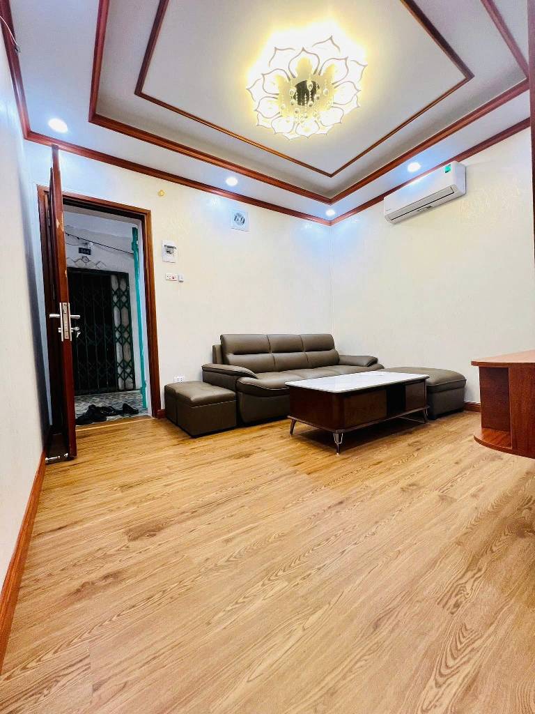 Bán nhà Ngọc Hồi - diện tích 85m2 5 tầng - Ô tô đỗ cầu thang - giá 3,45 tỷ