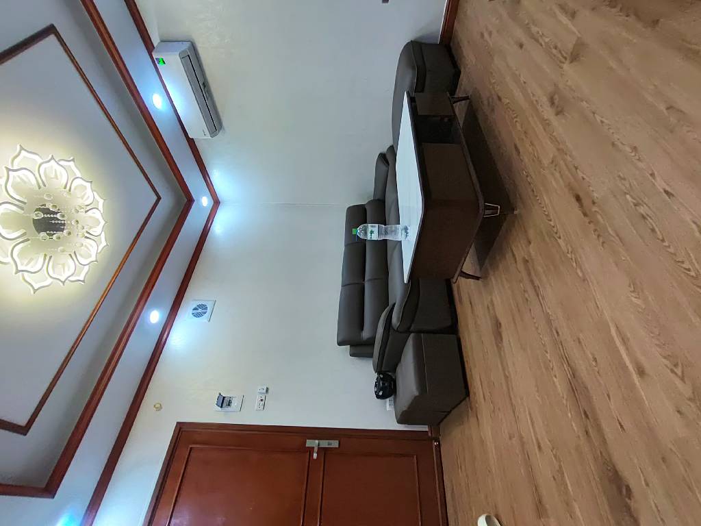 Bán nhà Ngọc Hồi - diện tích 85m2 5 tầng - Ô tô đỗ cầu thang - giá 3,45 tỷ