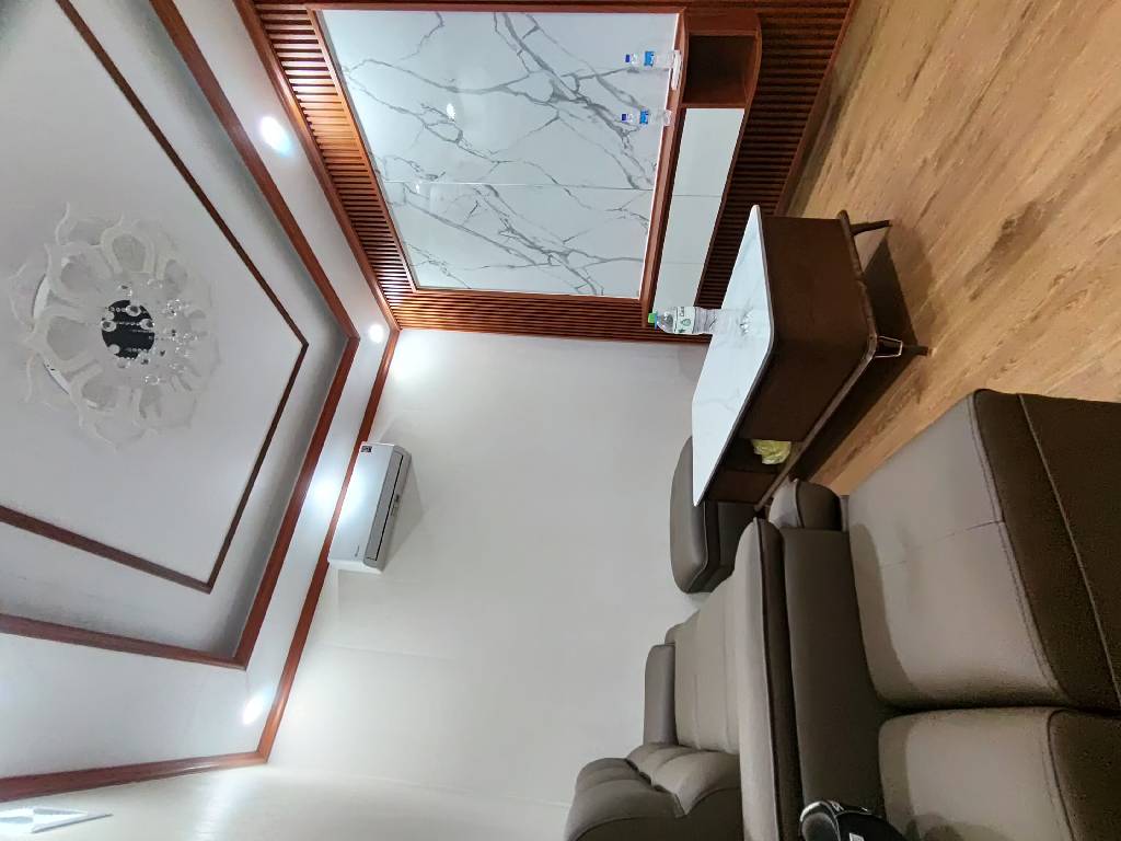 Bán nhà Ngọc Hồi - diện tích 85m2 5 tầng - Ô tô đỗ cầu thang - giá 3,45 tỷ