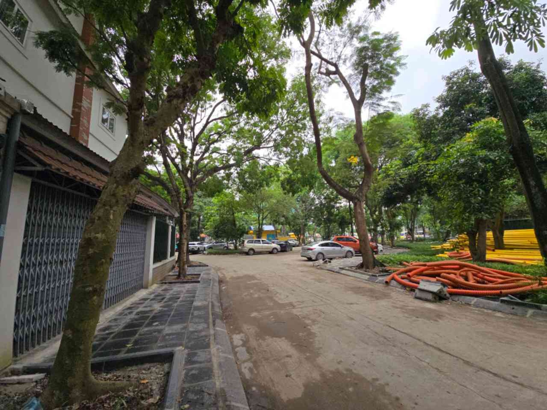 Bán nhà BT6 - diện tích 326m2 4 tầng - Đẳng cấp biệt thự Pháp Vân - giá 95 tỷ