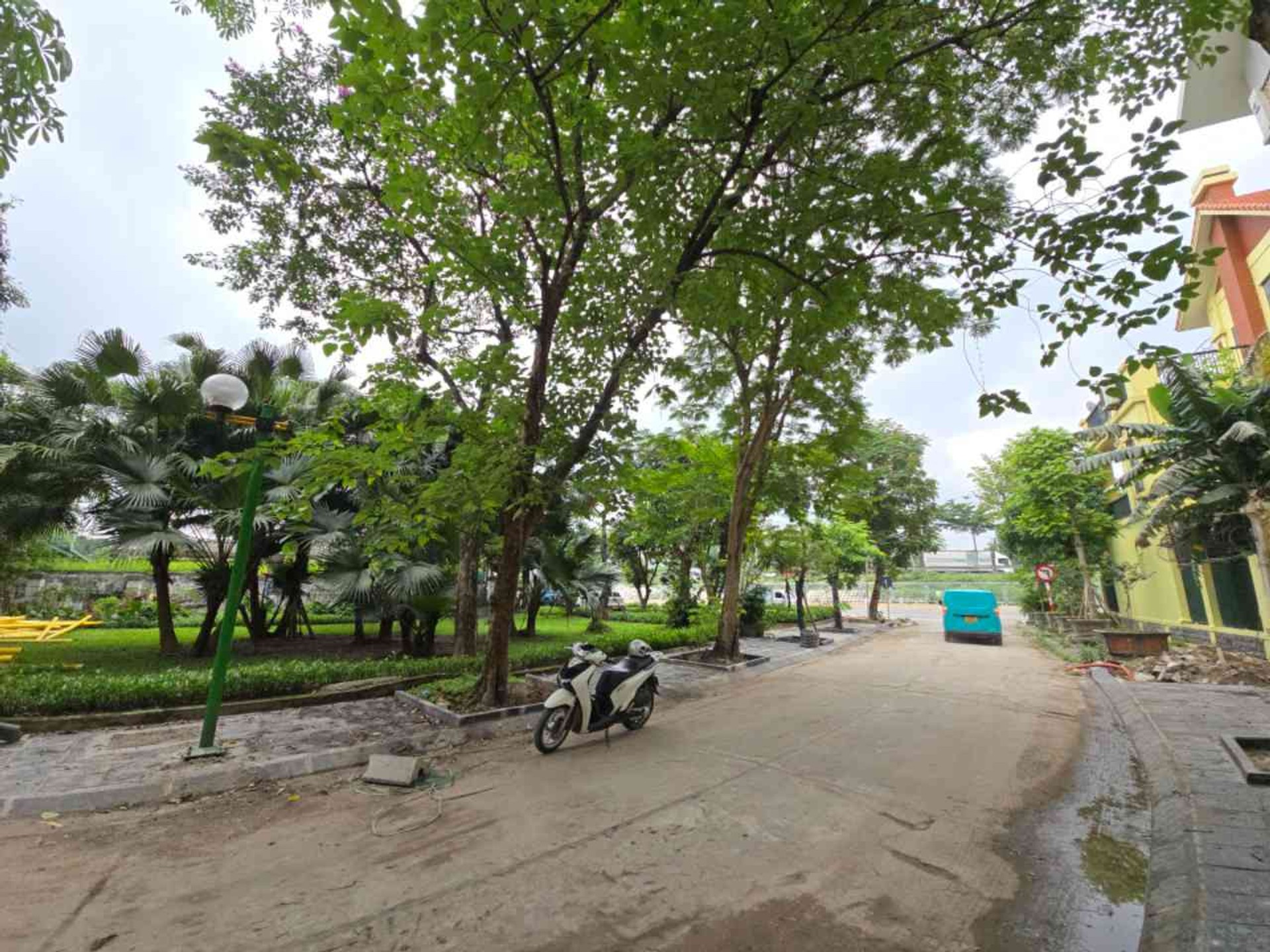 Bán nhà BT6 - diện tích 326m2 4 tầng - Đẳng cấp biệt thự Pháp Vân - giá 95 tỷ