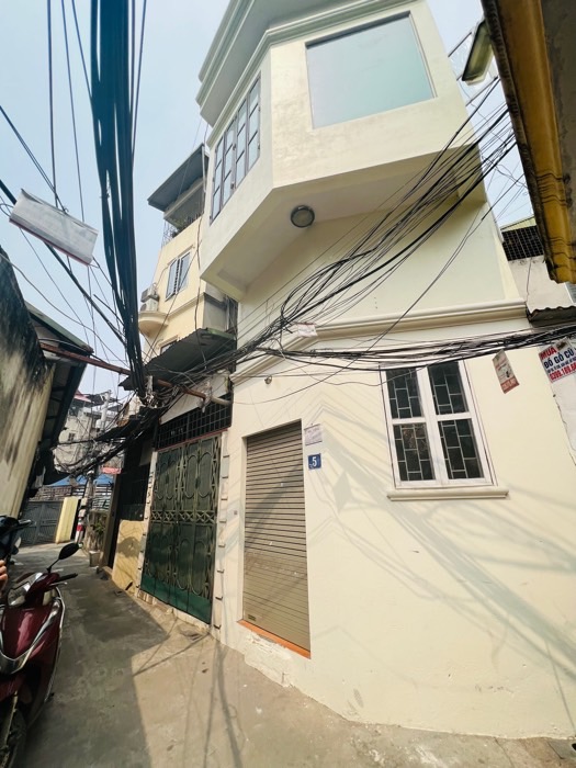 Bán nhà Hoàng Mai - diện tích 35m2 3 tầng - Nhà 3 tầng chủ tự xây tâm huyết - giá 2,65 tỷ