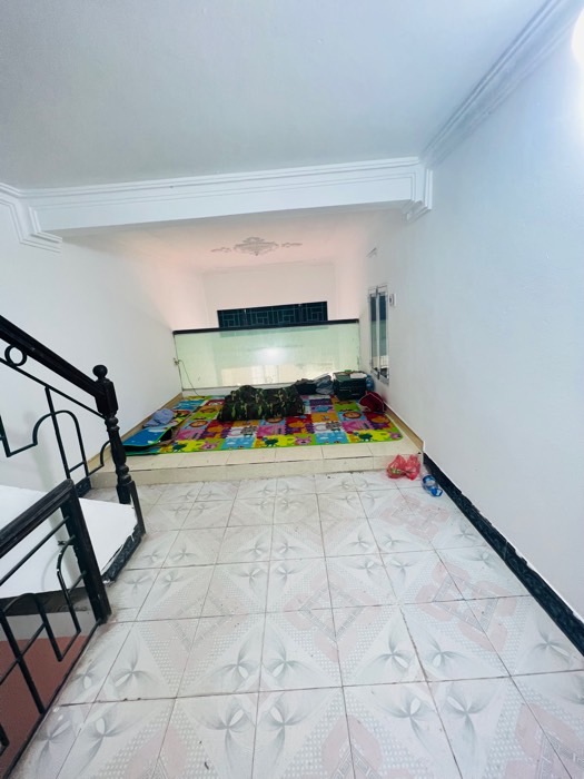 Bán nhà Hoàng Mai - diện tích 35m2 3 tầng - Nhà 3 tầng chủ tự xây tâm huyết - giá 2,65 tỷ