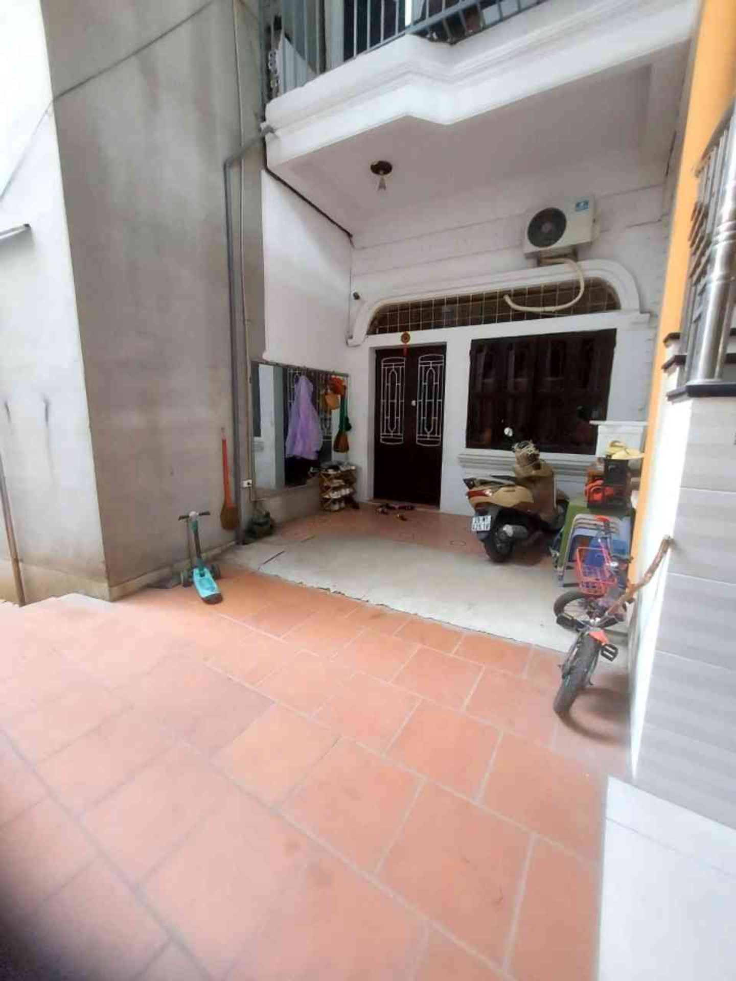 Bán nhà Kim Giang - diện tích 49m2 2 tầng - Nhà cũ không có gì mô tả - giá 13,5 tỷ