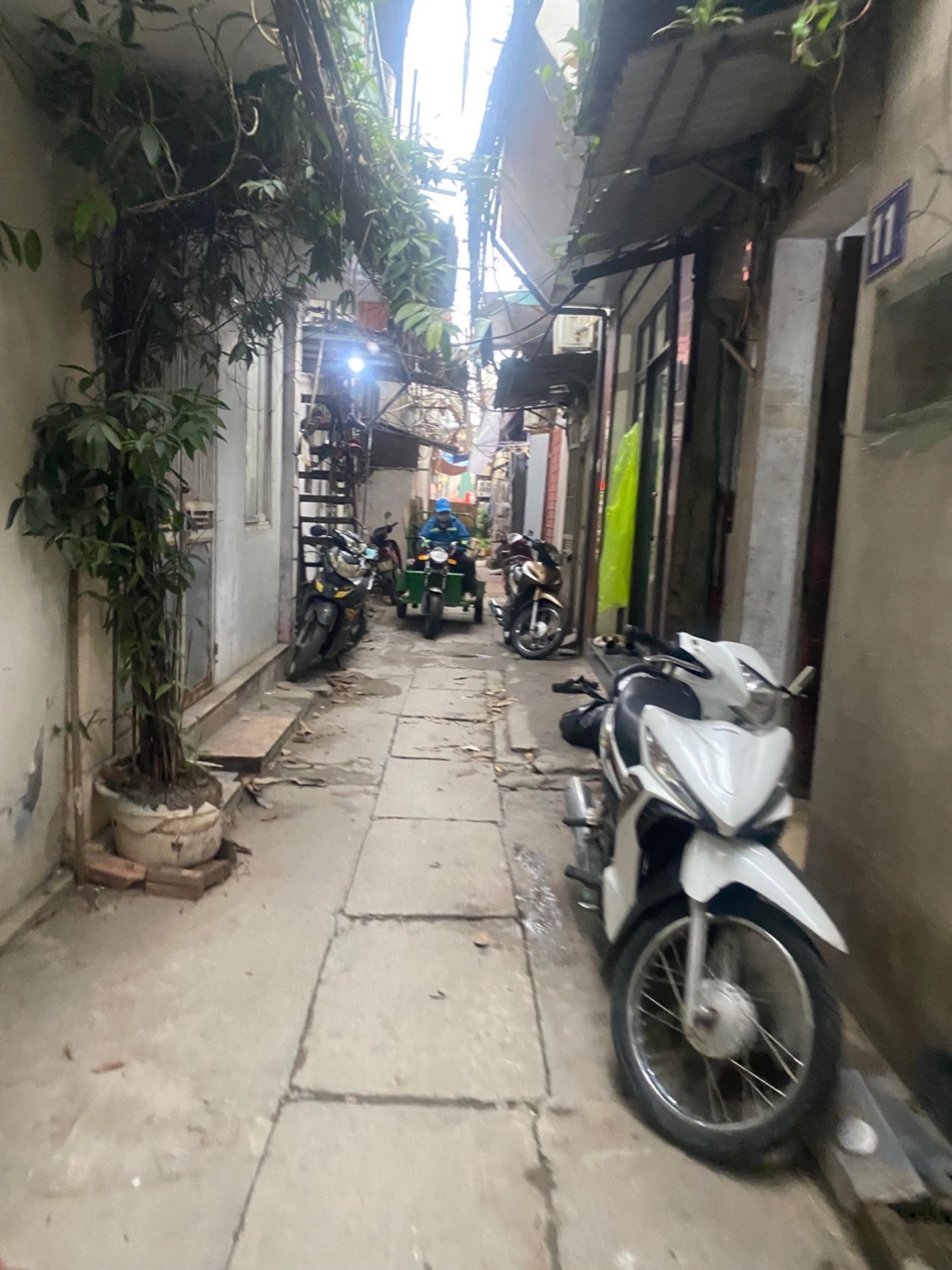 Bán nhà Nguyễn Xiển - diện tích 30m2 2 tầng - Ngõ nông thông - giá 2,99 tỷ