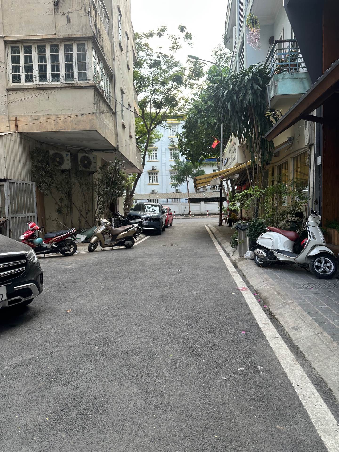 Bán nhà Nguyễn Thị Định - diện tích 59m2 1 tầng - Ô TÔ TRÁNH - giá 37,5 tỷ