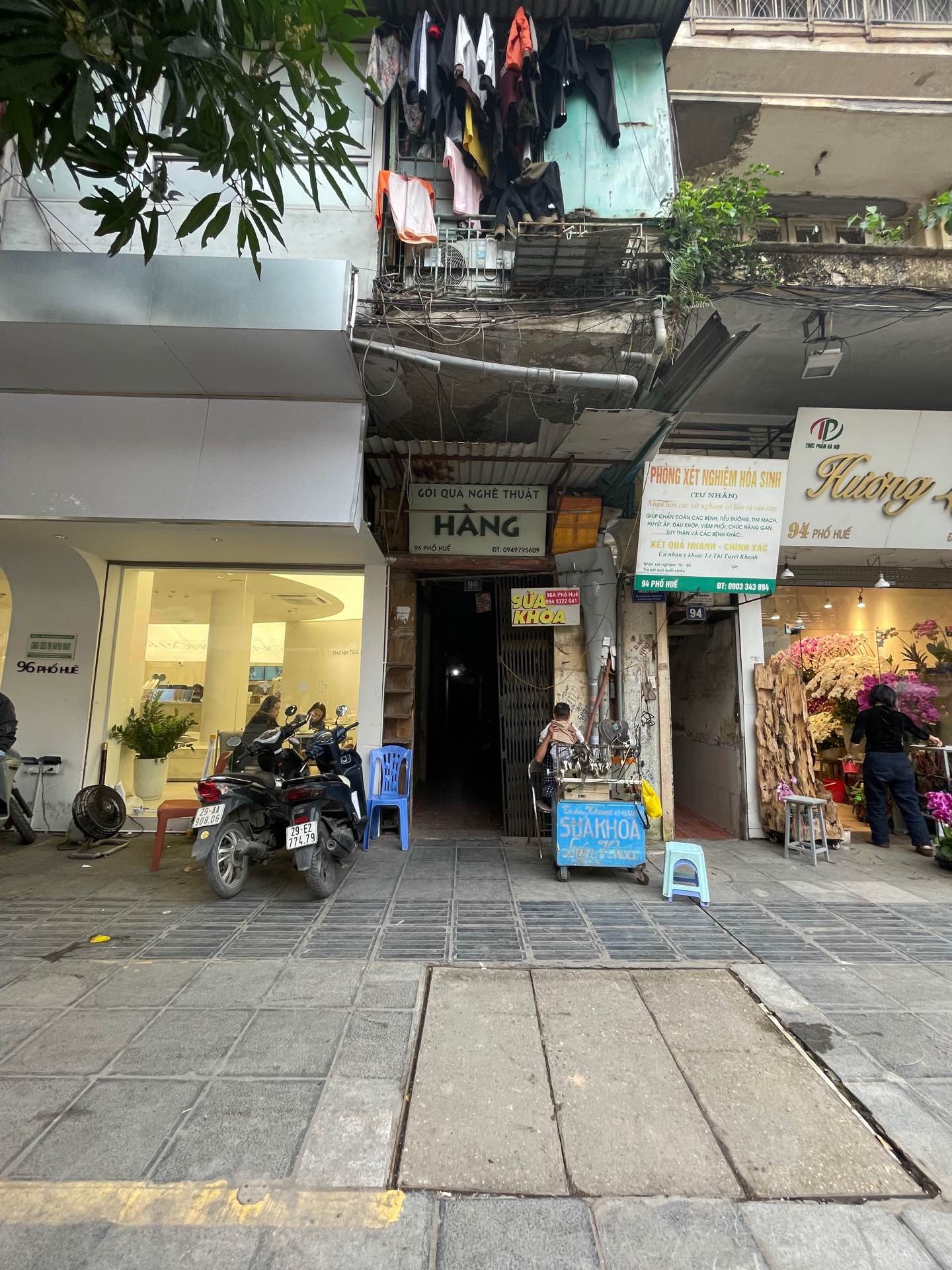 Bán nhà Phố Huế - diện tích 70m2 2 tầng - Lô góc sáng thoáng - giá 5,5 tỷ