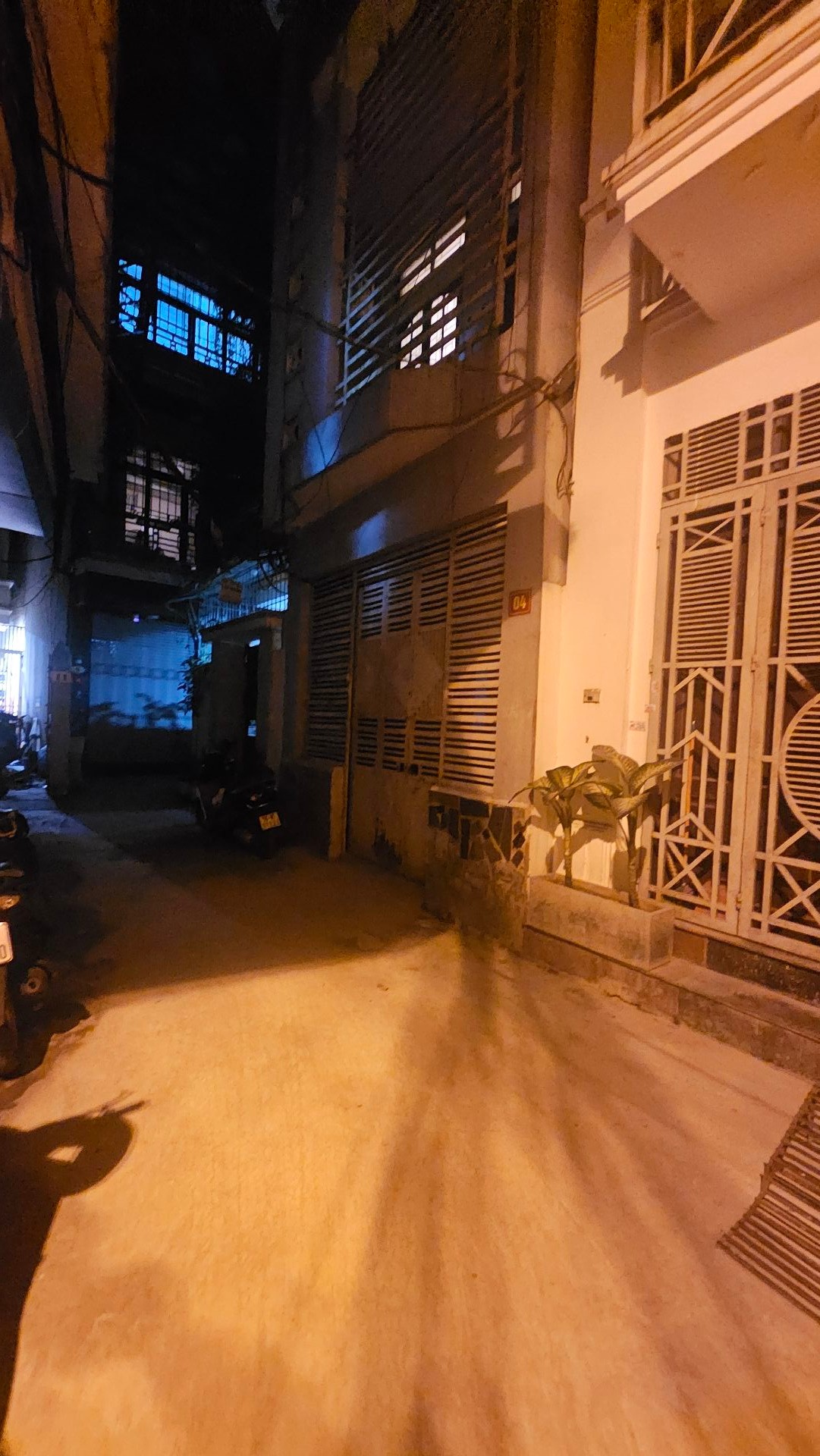 Bán nhà Gốc Đề Minh Khai - diện tích 73m2 3 tầng - Sổ đỏ riêng chính chủ - giá 13,58 tỷ