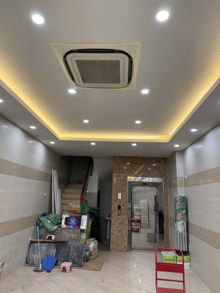 Bán nhà Trương Định - diện tích 76m2 6 tầng - Mặt phố - giá 27 tỷ