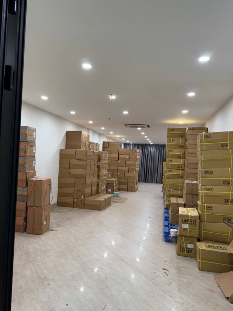 Bán nhà Trương Định - diện tích 76m2 6 tầng - Mặt phố - giá 27 tỷ